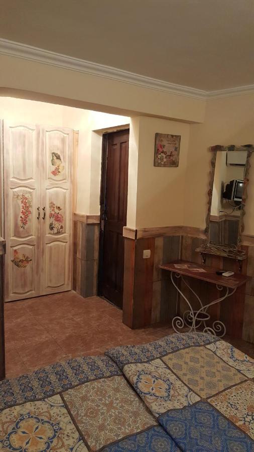 Magnoliia Hotell Sukhumi Exteriör bild