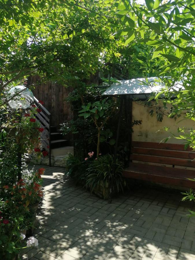 Magnoliia Hotell Sukhumi Exteriör bild